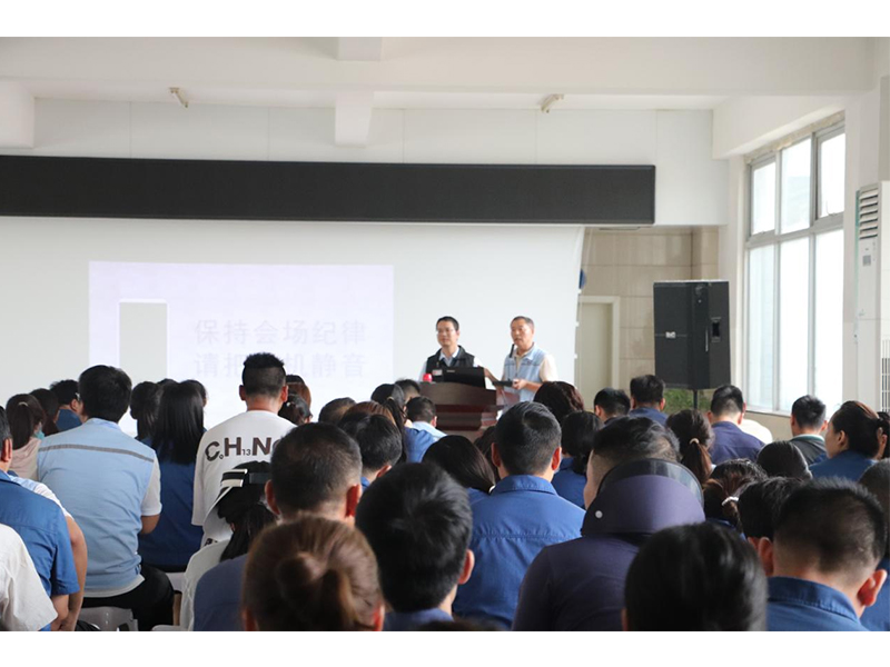 “人人講安全、個(gè)個(gè)會(huì )應急——暢通生命通道”